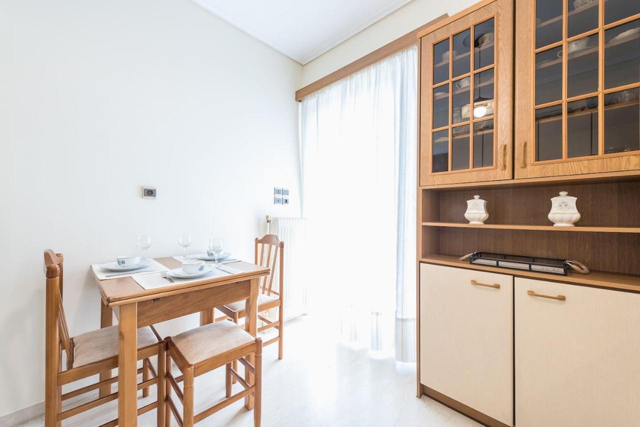 Seaside Central Apartment Athena Bagian luar foto