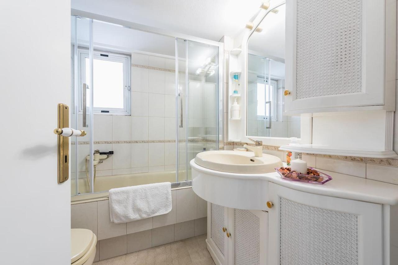 Seaside Central Apartment Athena Bagian luar foto