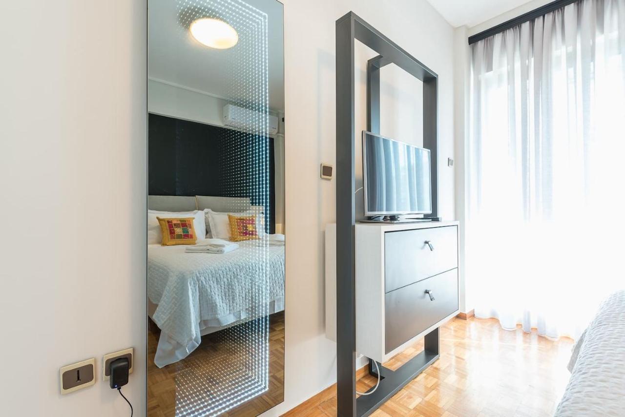 Seaside Central Apartment Athena Bagian luar foto